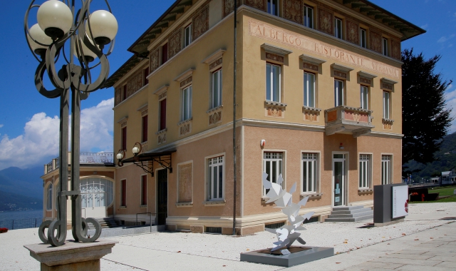 Scrivere bene per pensare meglio: a Luino la sfida per salvare il corsivo