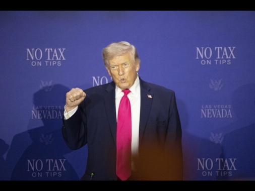 Trump, nessun scambio di denaro con l'Iran per il nucleare