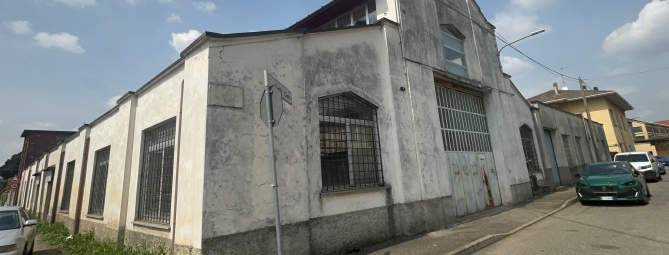 Tg Prealpina: precipita dal capannone