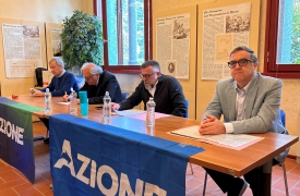 Somma, Azione corre da sola con Pulli