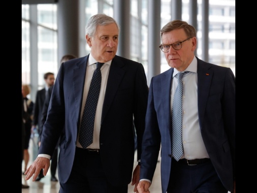 Tajani, ' L'Ue valuti stop al Patto se la guerra continua'
