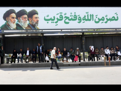 Teheran, 'Usa tolgano il blocco e noi negozieremo a Islamabad'