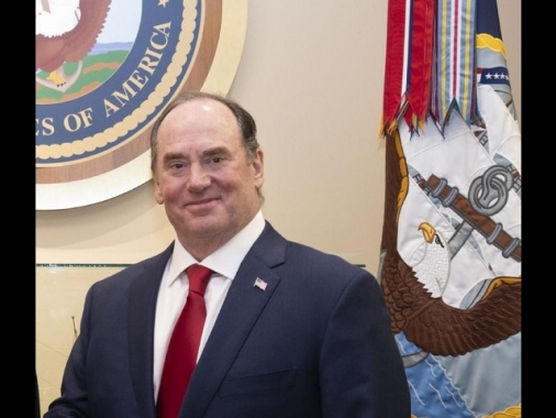 Pentagono, il segretario della Marina lascia con effetto immediato