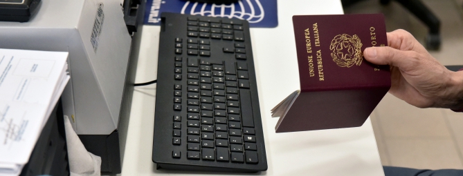 Dalla carta ai dati biometrici: disagi a Malpensa