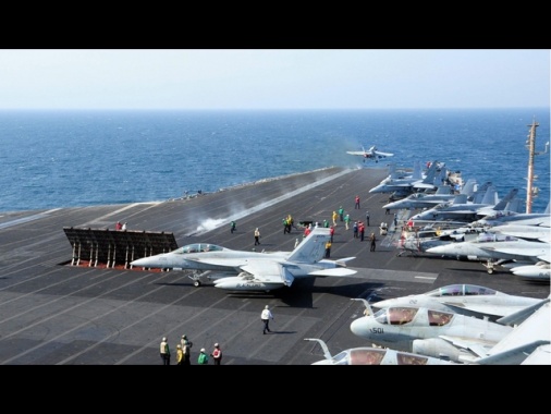 Usa, la portaerei George H.W. Bush è arrivata in Medio Oriente