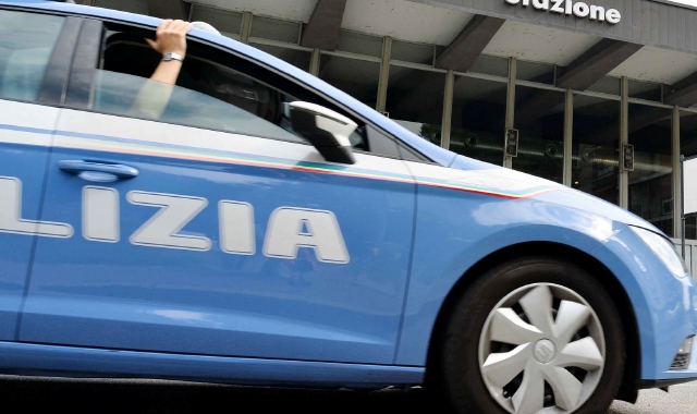 Manette alla banda dei furti