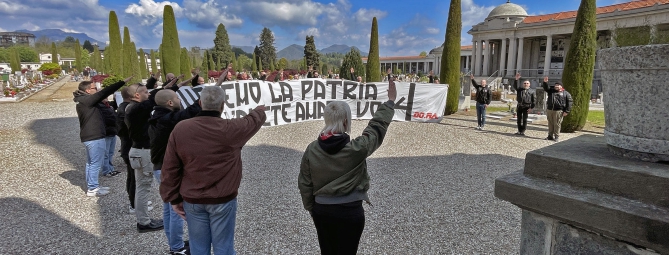 Dodici Raggi: “presente” e saluti romani al 25 aprile