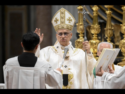 Il Papa ai sacerdoti, 'non chiudete mai la porta'