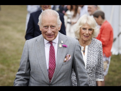 Re Carlo è partito per gli Usa con scorta rafforzata dopo attacco a Trump