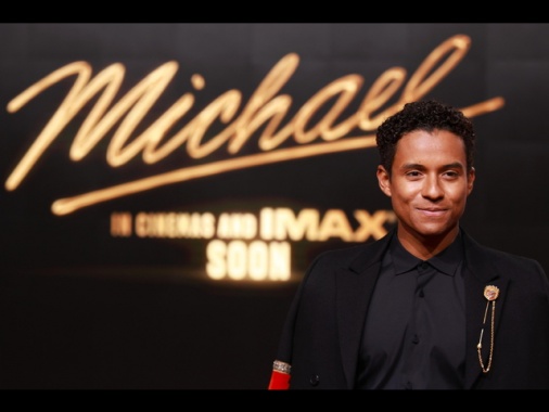 Il biopic sul re del pop 'Michael' subito sul trono del botteghino