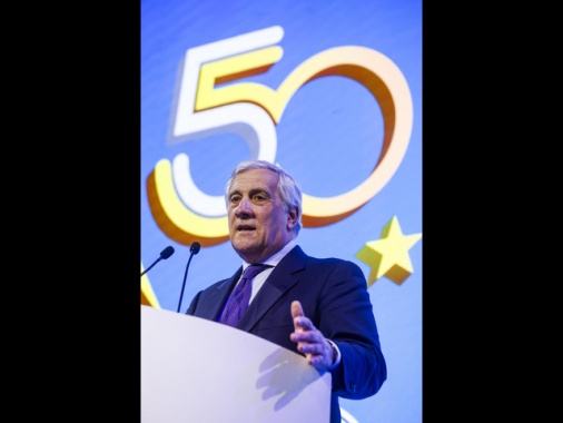 Tajani, contrario a ipotesi uscita unilaterale da patto stabilità per crisi energia