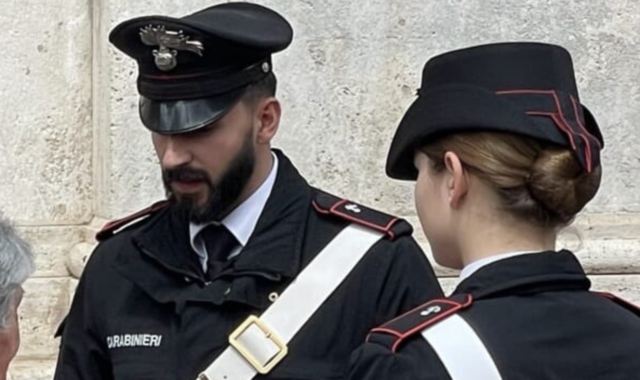 Un’operazione dei carabinieri a contatto con anziani e residenti nei paesi per evitare brutti incontri  (foto Archivio)