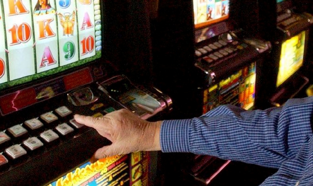 Rescaldina, sale slot “fuori orario”: sanzioni per 4.300 euro