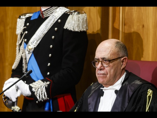 C.Conti, mantenere controllo conti, selezione rigorosa delle priorità di spesa