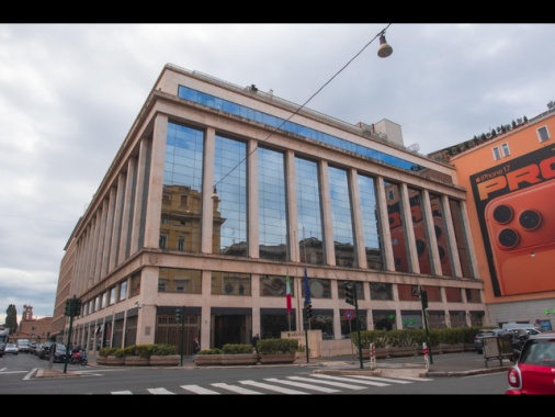 ++ Bankitalia, guerra frena domanda di prestiti e mutui alle banche ++