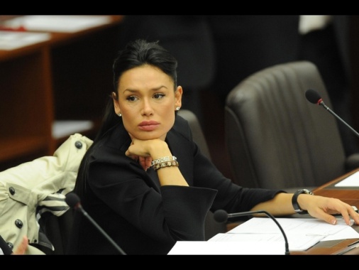 Pg Milano, 'su caso Minetti accertamenti urgenti su fatti gravissimi'