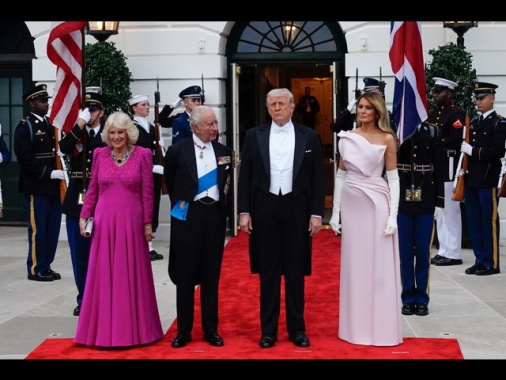 Trump alla cena con re Carlo, 'gli Usa hanno sconfitto l'Iran'