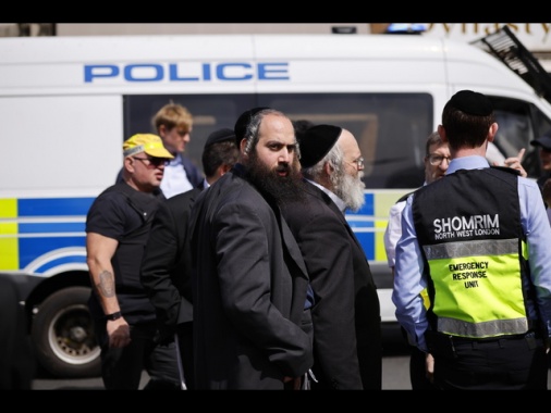 Israele dopo l'attacco a Londra, 'basta parole, Gb deve agire'