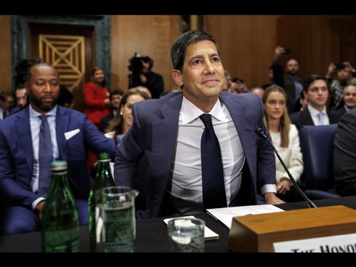 Ok dalla commissione bancaria del Senato Usa a Warsh alla Fed