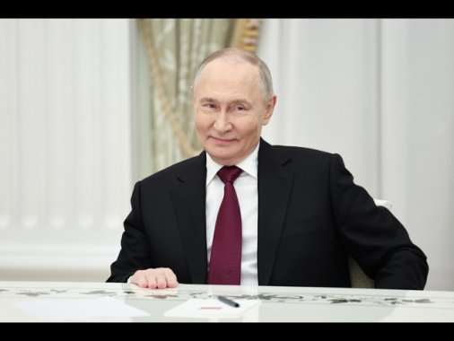 Putin a Trump, 'disposto a dichiarare la tregua per il Giorno della Vittoria'