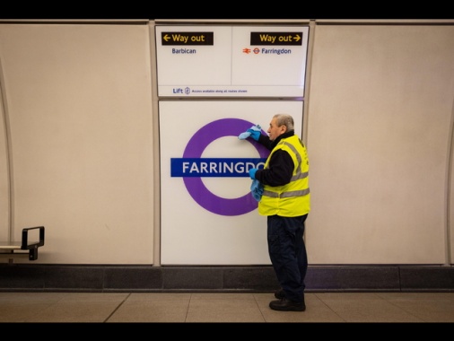Sospetta fuga di gas, chiusa temporaneamente stazione della metro di Londra