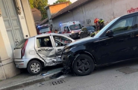 Incidente a Busto: mamma e figlia estratte dall’abitacolo