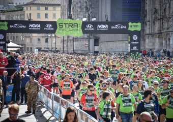 Alla Stramilano 62.500 runner ricordano Alex Zanardi