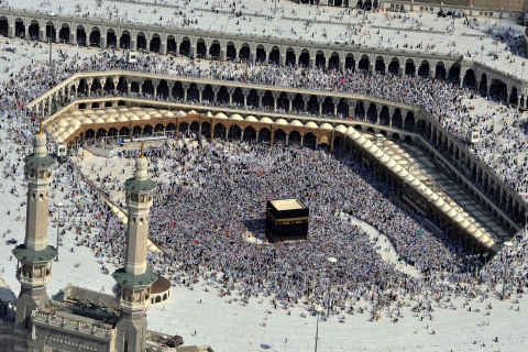 Soldi a Mecca e mafiosi: smascherati i falsi poveri