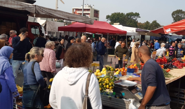 Gallarate, borseggiatrici e liti al mercato