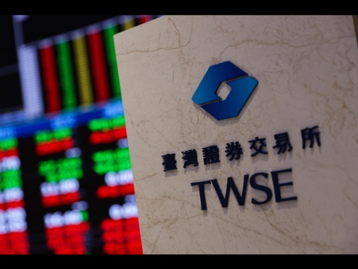 Borsa: Asia debole, guarda all'Iran e ai prezzi del petrolio in aumento