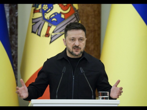 Zelensky, 'sia stabilita la tregua, Usa garantiscano che Mosca la rispetti'