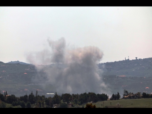 Media, almeno 11 morti in raid sul Libano meridionale e a sud di Beirut