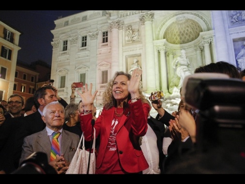 La rivoluzione delle Unioni Civili, 'squarcio a bigotteria'