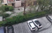 Grandine e pioggia sul Verbano