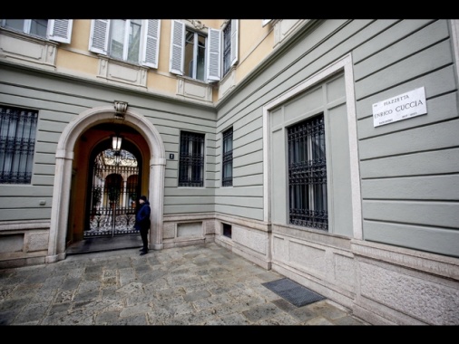Mediobanca tiene nel trimestre, utile netto a 323 milioni
