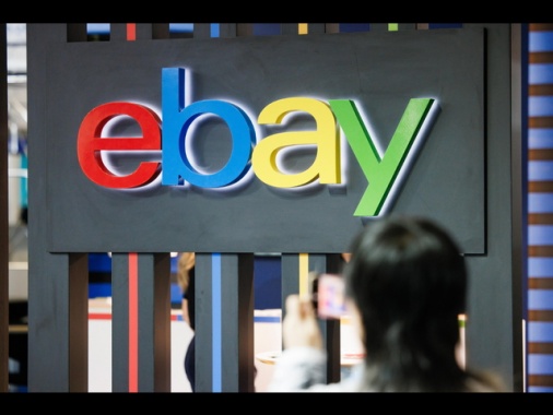 Ebay respinge l'offerta da 56 miliardi di GameStop