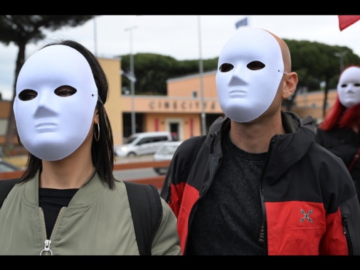 Unioncamere, divario uomo-donna si allarga nel tempo, gap pensioni al 29%