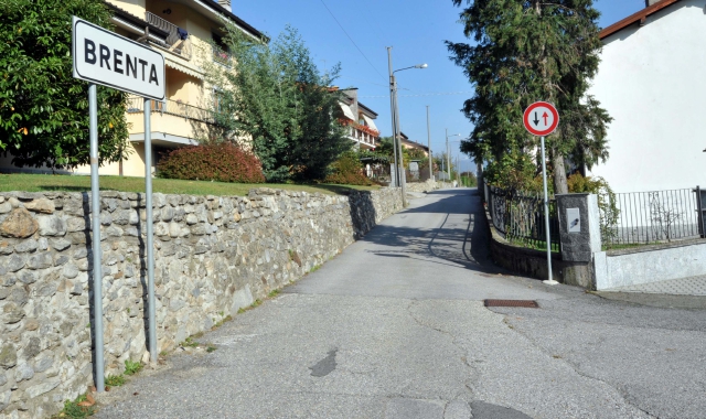 I borghi della Valcuvia si stanno spopolando:il sindaco di Brenta Gianpiero Ballardin (nella foto) scriveai parlamentari italiani e europei
