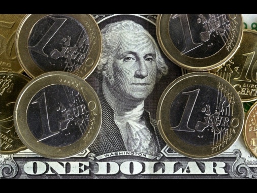 L'euro è poco mosso, a 1,1734 dollari