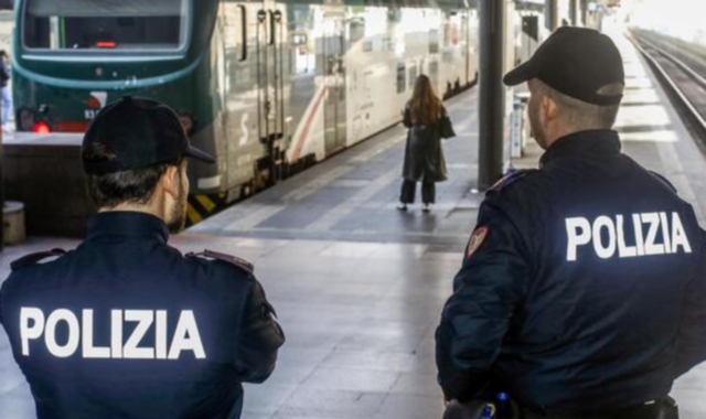 In treno con hashish, coltello e “tesoretto”: arrestato
