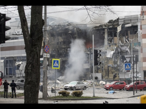 Media, 'raid russi su edificio residenziale a Rivne, 3 morti e 6 feriti