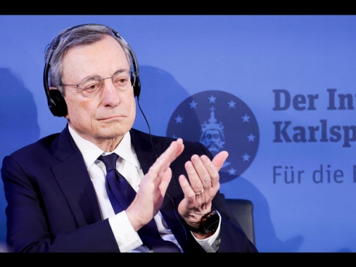 Draghi, 'noi europei per la prima volta siamo davvero soli insieme'