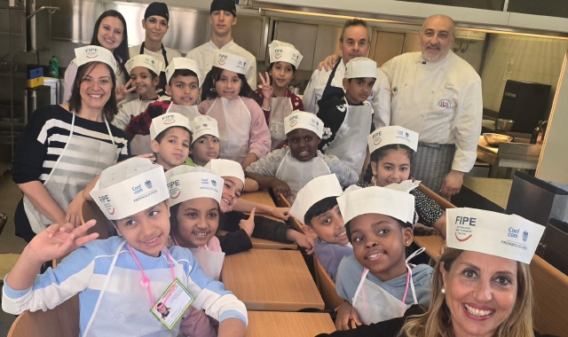 Giornata della ristorazione, bambini e chef ai fornelli