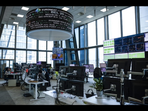 Borsa: Europa in rosso, timori sull'inflazione, Milano -1,8%