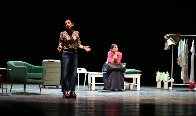 Stefania Andreoli sul palco del Teatro Intred a Varese (foto Angelo Puricelli)