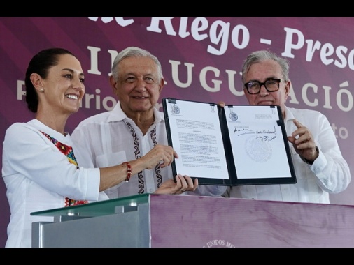 Messico, l'ex ministro delle Finanze di Sinaloa si consegna agli Usa