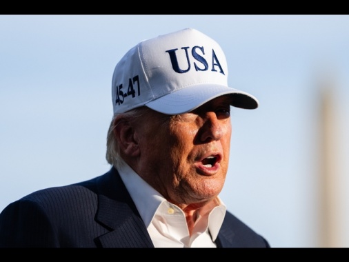 Trump avverte, 'non rimarrà nulla dell'Iran se non accetterà un accordo'