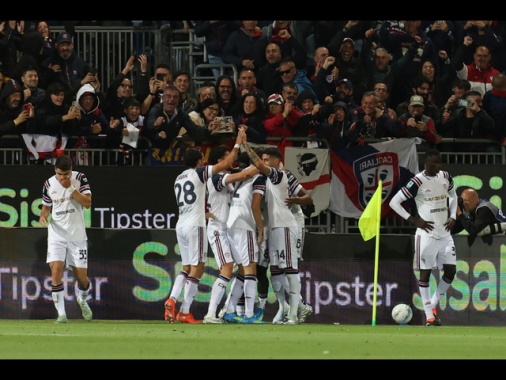 Serie A: il Cagliari è salvo, restano in lizza Lecce e Cremonese