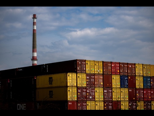 ++ Istat, a marzo export +4,1% su mese, import +4,8% ++
