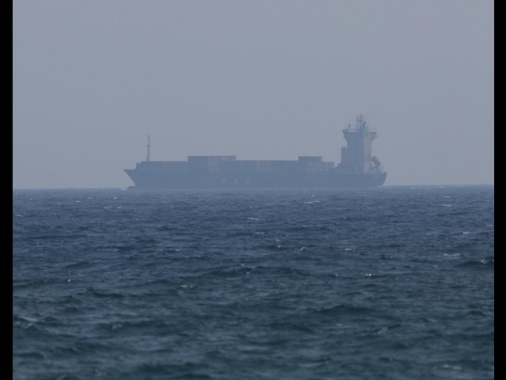 Teheran annuncia, creato organismo che gestirà lo Stretto di Hormuz